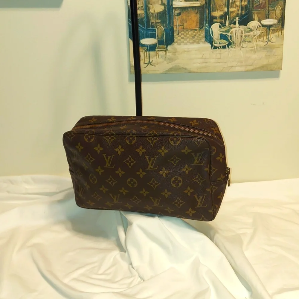 Louis Vuitton Monogram Vintage Trousse Toilette 28 Cosmetics Pouch Purse
